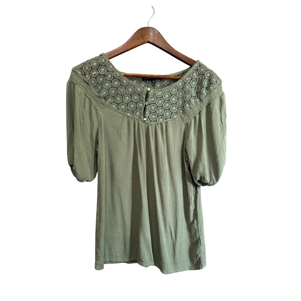 Adrienne Vittadini Blouse Women M Olive Green Excellent Crochet Lace Puff Sleeve